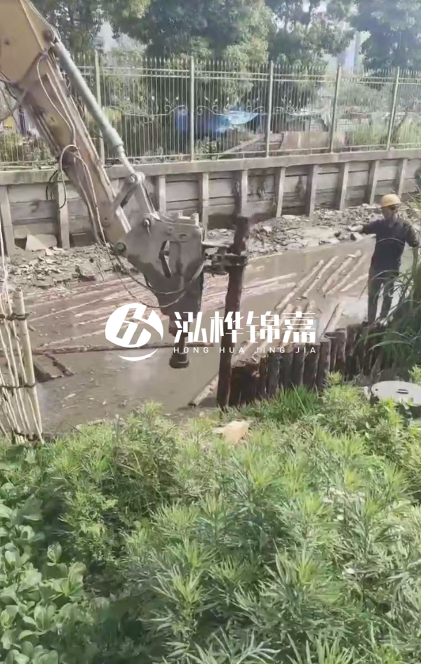 湖州打松木樁施工團隊-河道護坡樁一般幾米長？